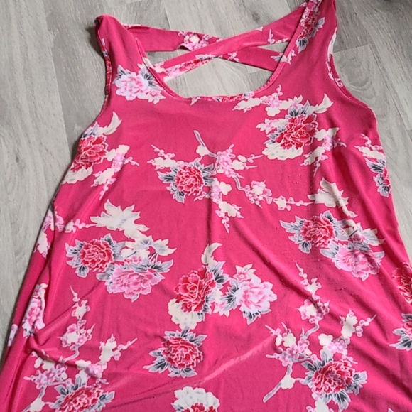 Lilly Morgan Floral Top - Picture 1 of 8